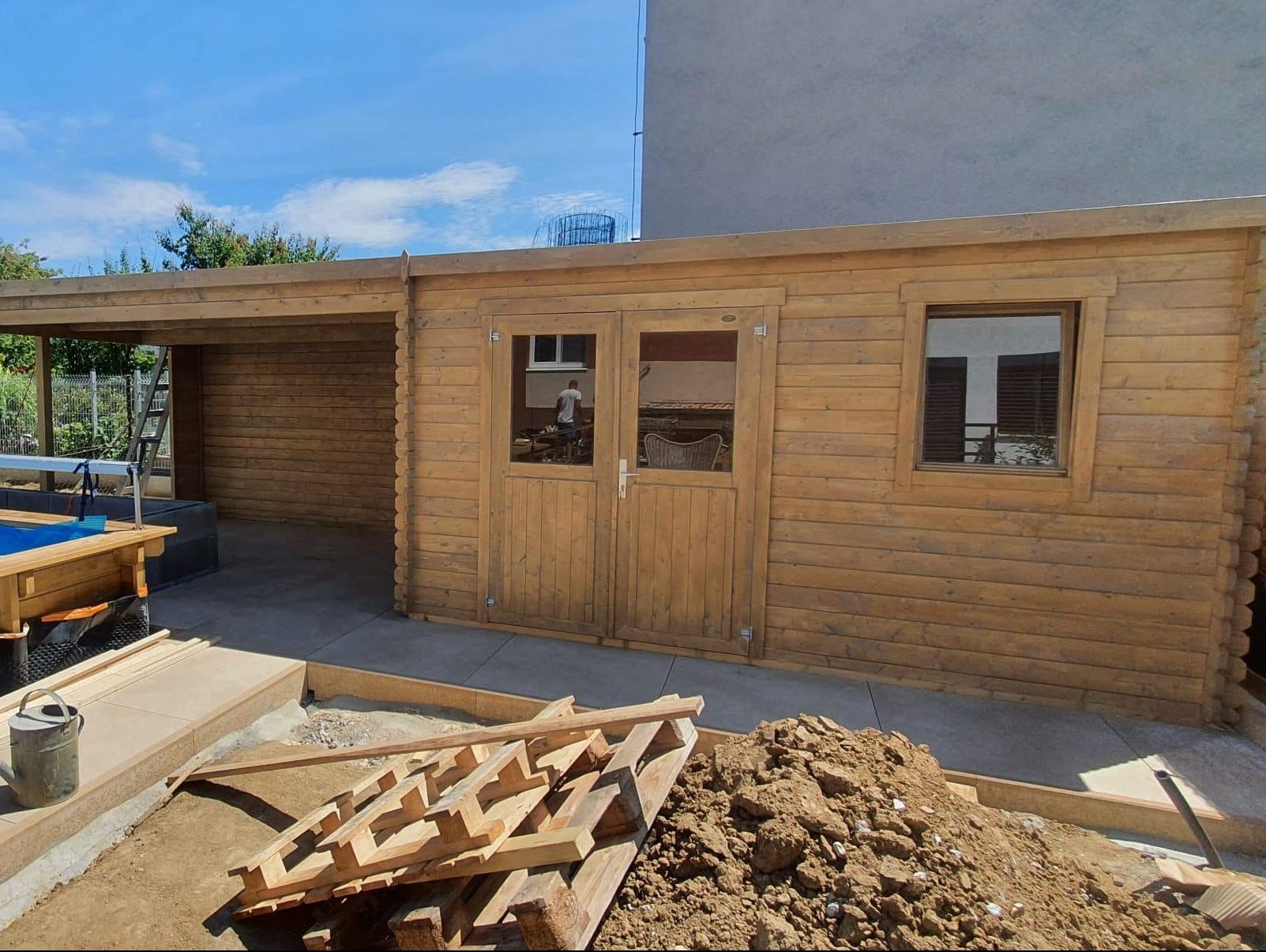 Blog 33. Predstavenie nových záhradných domčekov s prístreškom v našej ponuke na rok 2022